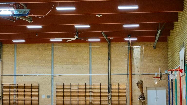 Spar på varmen med Nordiccos HVLS ventilatorer